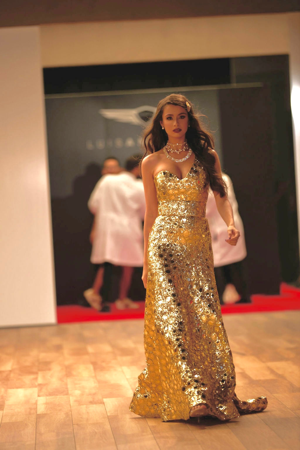 Strapless heart gold dress