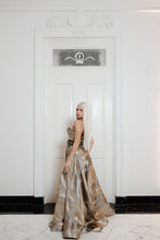 Cargar imagen en el visor de la galería, Aurea Terra Gown
