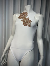 Cargar imagen en el visor de la galería, Blush or white Aurora Bodysuit
