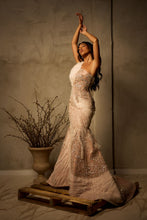 Cargar imagen en el visor de la galería, Blush Pink Embellished Gown