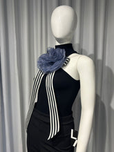 Cargar imagen en el visor de la galería, Black Halter Bodysuit with Appliqué