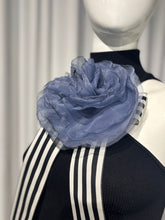 Cargar imagen en el visor de la galería, Black Halter Bodysuit with Appliqué