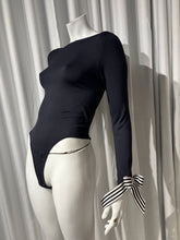 Cargar imagen en el visor de la galería, Long Sleeve Bodysuit with Ribbon Cuffs