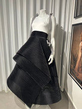 Cargar imagen en el visor de la galería, White Bodysuit with Striped Ribbon Detail