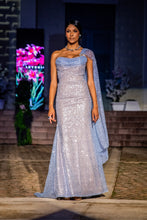 Cargar imagen en el visor de la galería, Strapless Baby Blue Gown