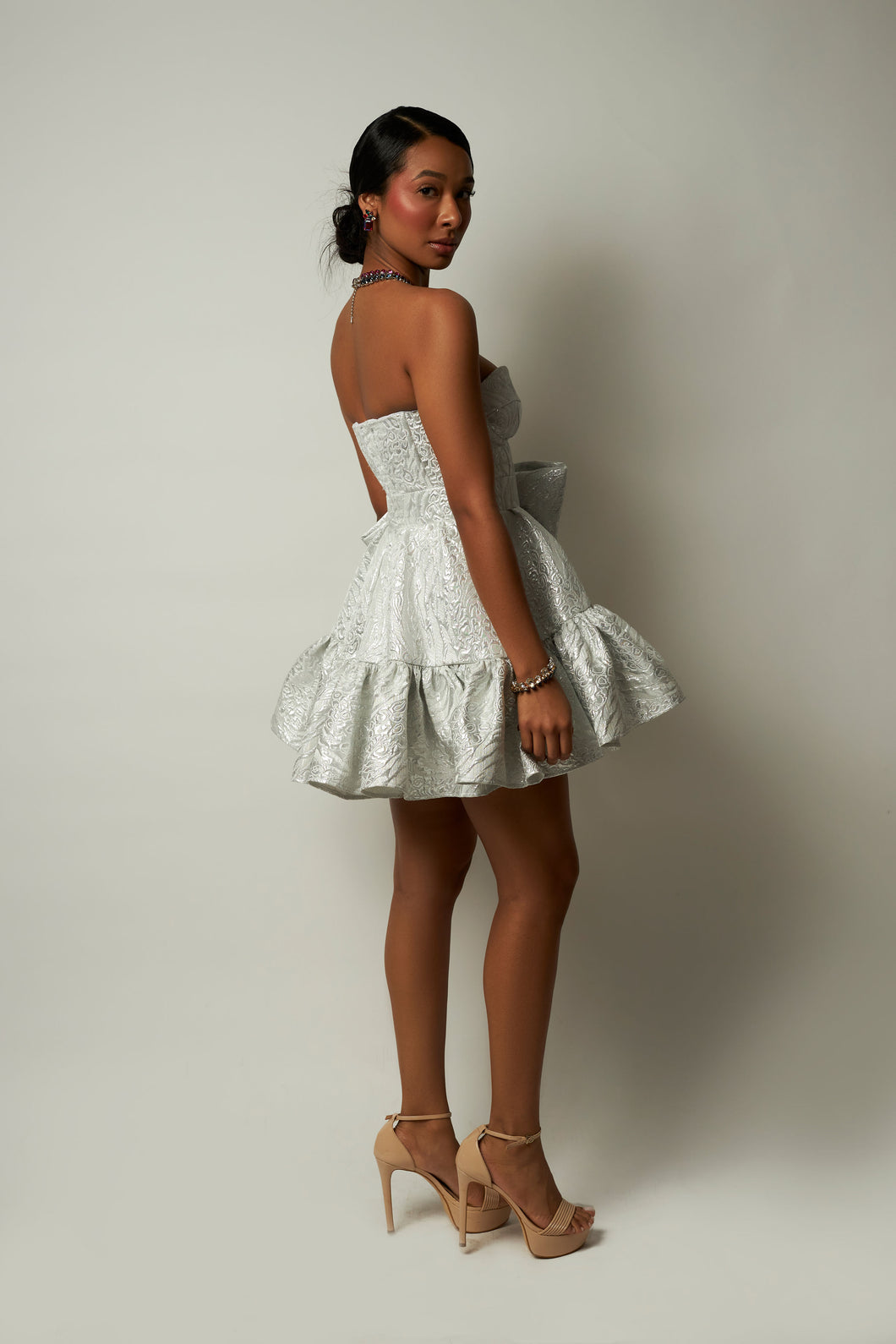 Strapless dress with bow