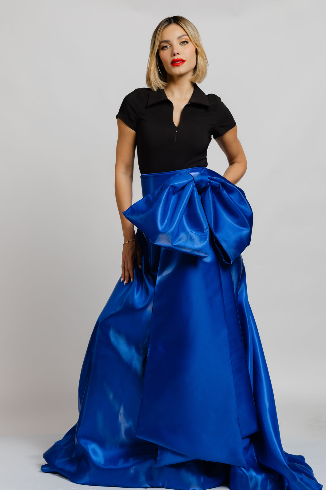 Royal satin Aleska skirt