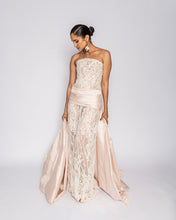 Cargar imagen en el visor de la galería, Rosé Lumière Gown
