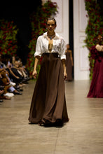 Cargar imagen en el visor de la galería, Chocolate Brown High-Waisted Maxi Skirt
