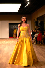 Load image into Gallery viewer, Taffeta strapless dress
