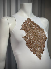 Cargar imagen en el visor de la galería, Blush or white Aurora Bodysuit
