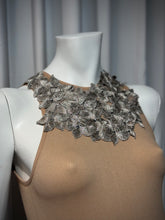 Cargar imagen en el visor de la galería, Petal Skin Bodysuit in different colors
