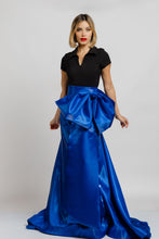 Cargar imagen en el visor de la galería, Royal satin Aleska skirt
