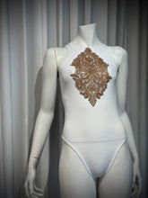 Cargar imagen en el visor de la galería, Blush or white Aurora Bodysuit
