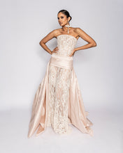 Cargar imagen en el visor de la galería, Rosé Lumière Gown
