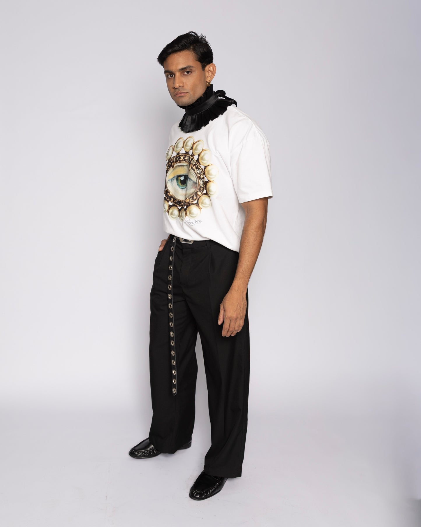 The Pearl Eye Tee (white)