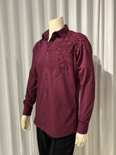 Cargar imagen en el visor de la galería, Burgundy Shirt with Floral Appliqué
