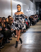 Load image into Gallery viewer, Skirt with pockets
