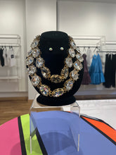 Load image into Gallery viewer, Rhinestone necklaces q/ earrings
